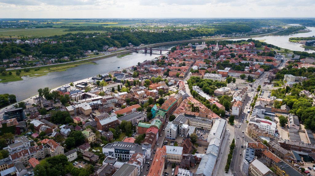 Kaunas auga